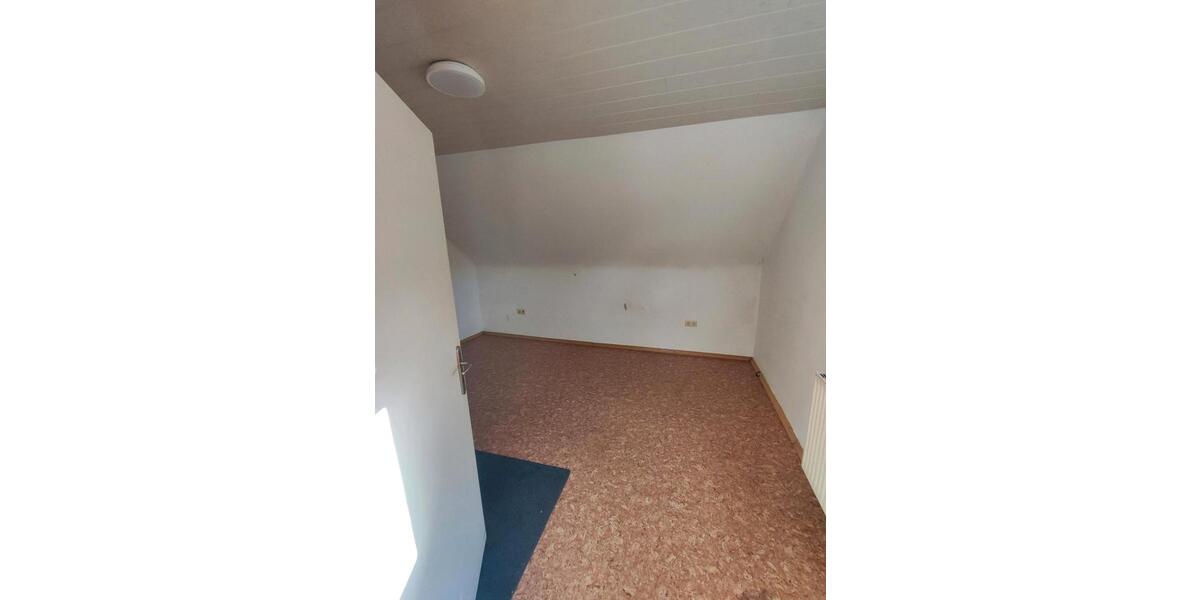 helle 3 Zimmerwohnung mit Garage+ Nutzfläche in Hütschenhausen 3 zimmer