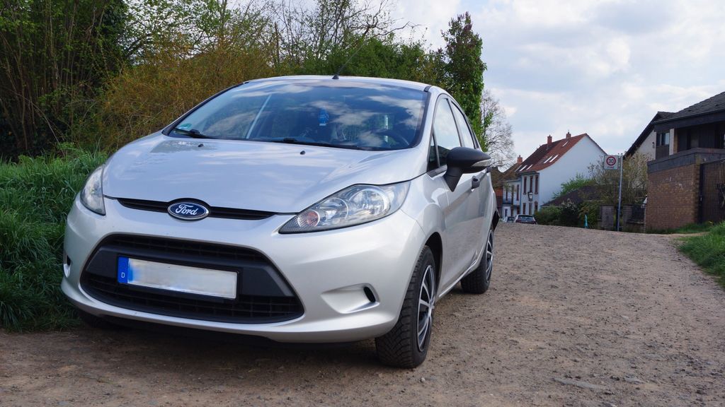 Ford Fiesta 156.195 km 3.700 &euro; Kaiserslautern 67655