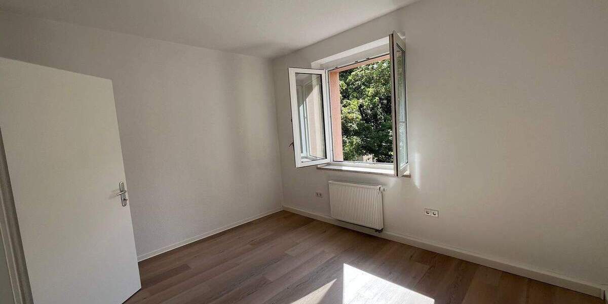 Etagenwohnung Zwickau Pölbitz - 5 Zimmer, 119 m&sup2;, 681&euro; | Angebot:24784206