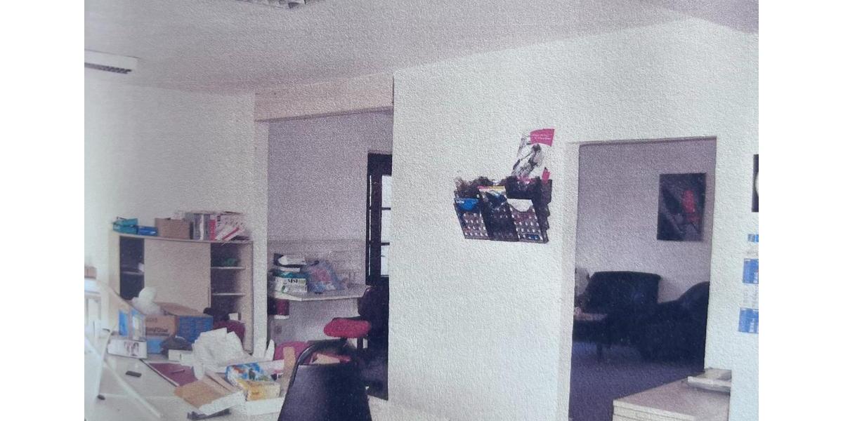 Einfamilienhaus Aue-Bad Schlema Bad Schlema - 6 Zimmer, 295 m&sup2;, 119.000&euro; | Angebot:25942403