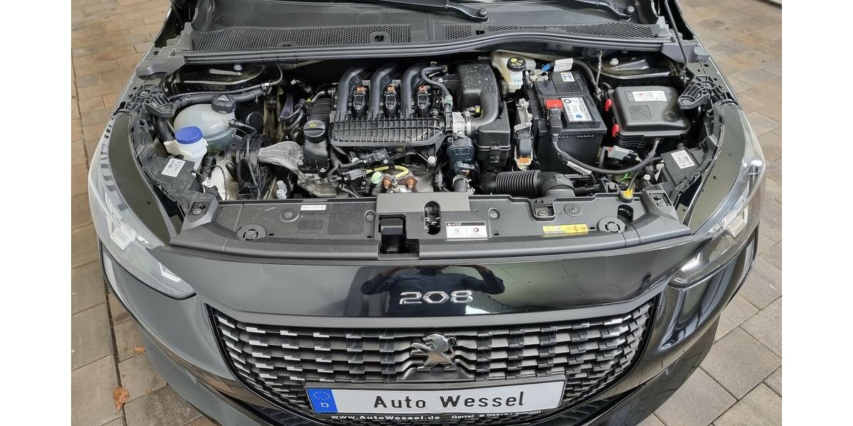 Peugeot 208 Active Pack LED Kamera APP Tempomat SHZ 16.750 km 13.990 &euro; Garrel 49681