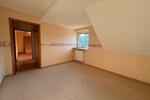 Einfamilienhaus Isenbüttel - 7 Zimmer, 195 m&sup2;, 350.000&euro; | Angebot:26038933