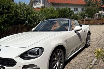 Fiat 124 Spider 83.000 km 17.300 &euro; Heldenstein 84431