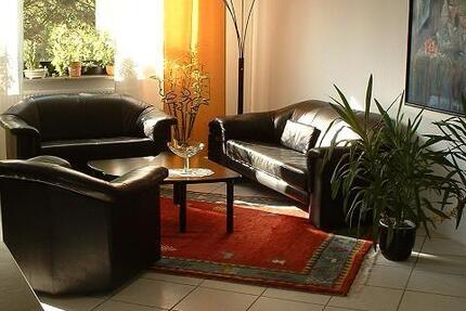 Schöne 83qm 3-Zi Wohng, EBK, Südbalkon, TG-Platz, frei, v.PRIVAT 3 zimmer