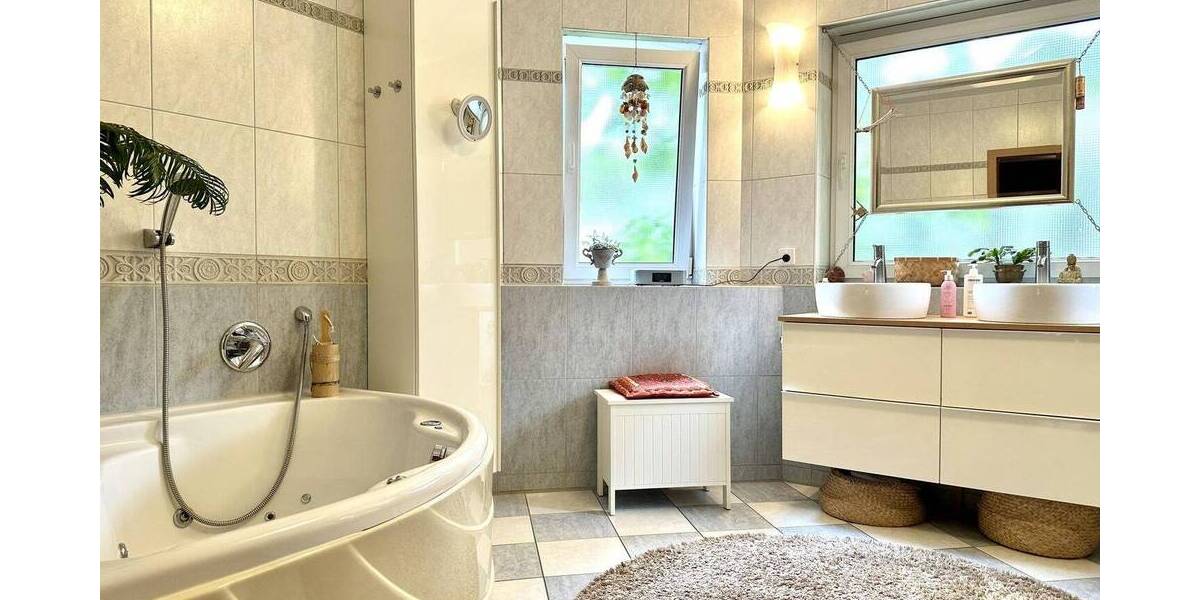 Einziehen und wohlfühlen! - 2 Familienhaus inkl. Garage - gesuchte Wohnlage 6 zimmer