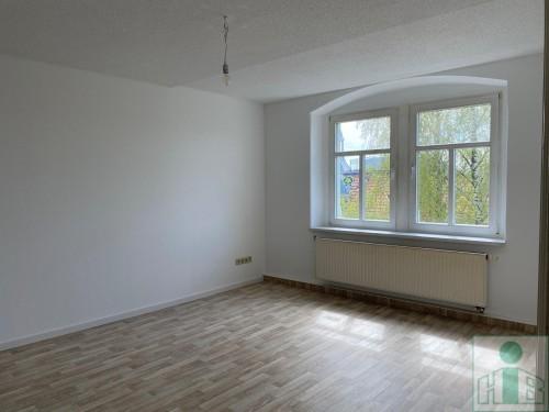 Etagenwohnung Löbau - 3 Zimmer, 77 m&sup2;, 425&euro; | Angebot:26635764