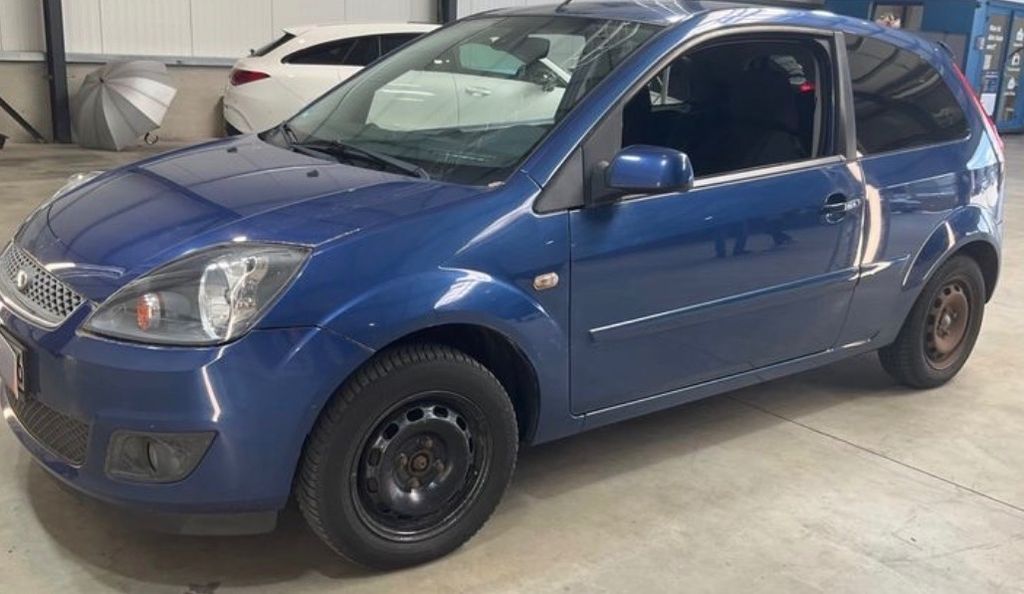 Ford Fiesta 88.000 km 2.800 &euro; Angermünde 16278