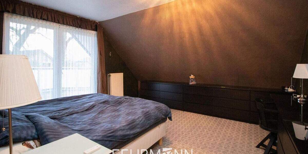 Einfamilienhaus Uelsen - 9 Zimmer, 220 m&sup2;, 444.000&euro; | Angebot:25730253