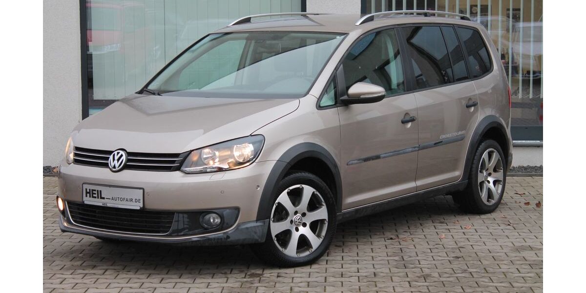 VW Touran 109.998 km 11.398 &euro; Leipzig 04249