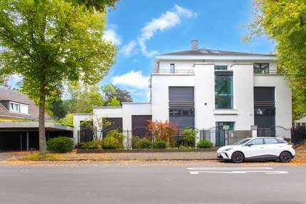 Haus Düsseldorf Stadtbezirk 6 - 13 Zimmer, 700 m&sup2;, 15.000&euro; | Angebot:24709851