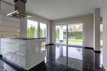 Haus Löningen - 7 Zimmer, 214 m&sup2;, 599.000&euro; | Angebot:25139364