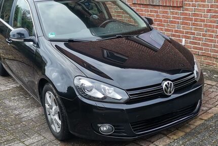 VW Golf 219.122 km 8.300 &euro; Friedeburg 26446