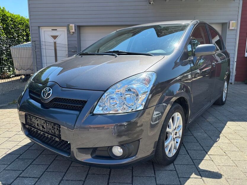 Toyota Corolla Verso 137.000 km 5.600 € Staufen Im Breisgau 79219