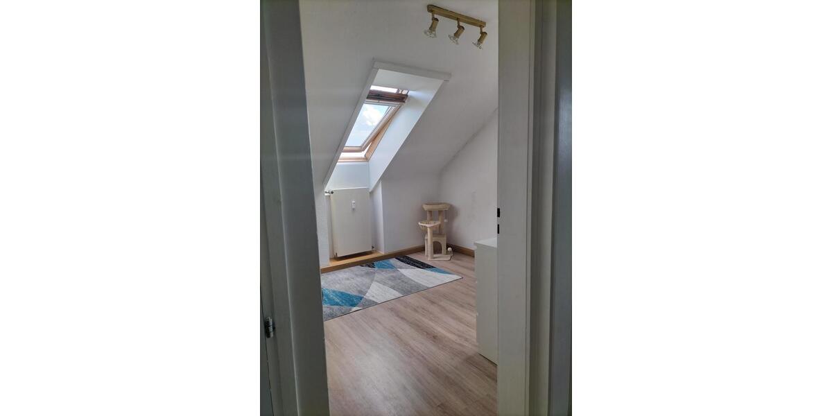 Dachgeschoßwohnung Wertheim - 4.5 Zimmer, 78 m&sup2;, 175.000&euro; | Angebot:26704119