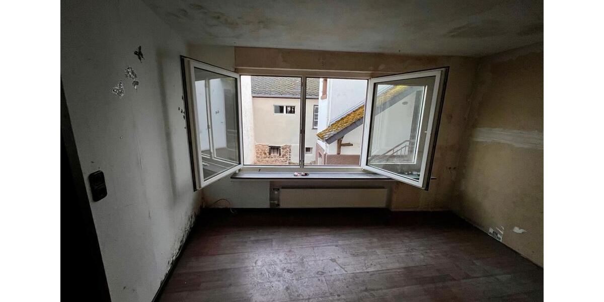 Reihenhaus Adenau - 4 Zimmer, 88 m&sup2;, 80.000&euro; | Angebot:26051165