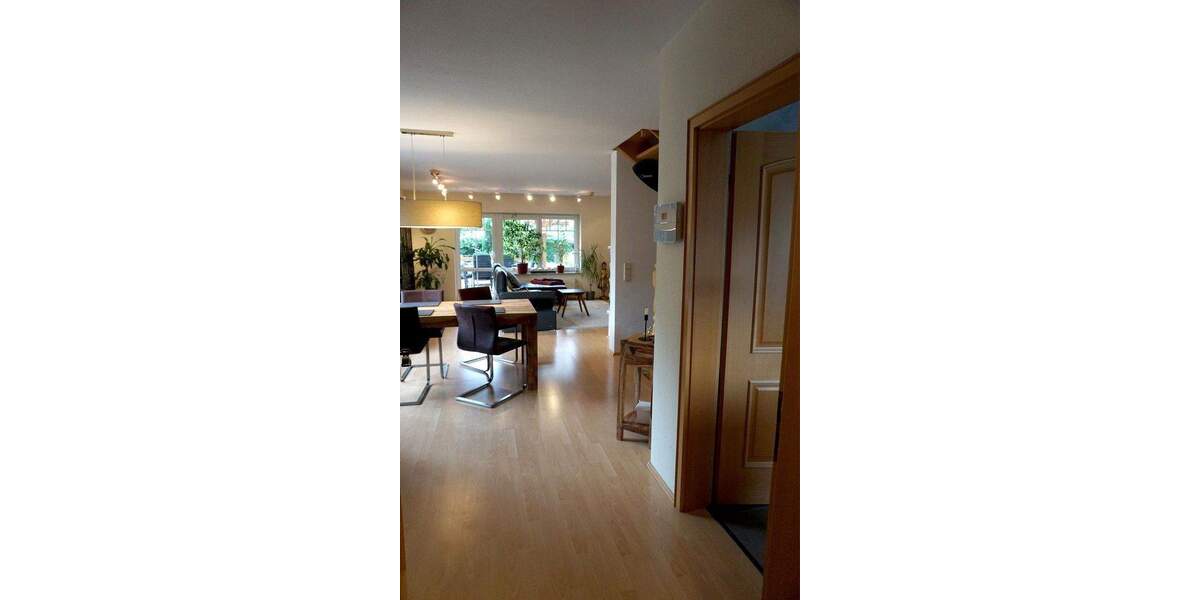 Ihr neues Zuhause: Doppelhaushälfte mit sonnigem Garten 4 zimmer