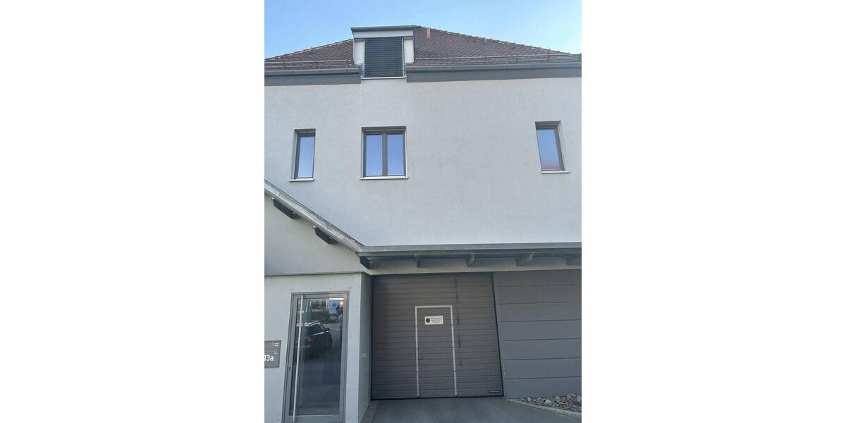 Etagenwohnung Amberg - 2 Zimmer, 79 m&sup2;, 325.000&euro; | Angebot:26034797