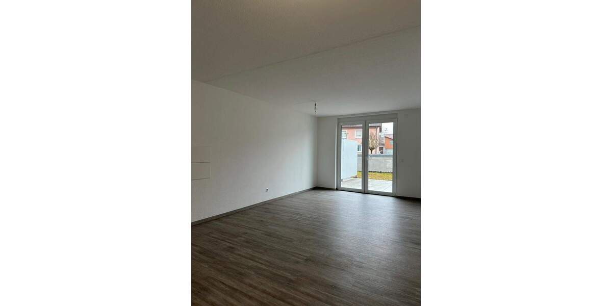 Etagenwohnung Blumberg - 3 Zimmer, 122 m&sup2;, 384.300&euro; | Angebot:26787379