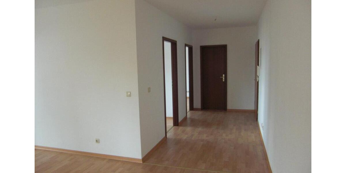 Etagenwohnung Neuhaus am Rennweg - 3 Zimmer, 68 m&sup2;, 420&euro; | Angebot:25561204