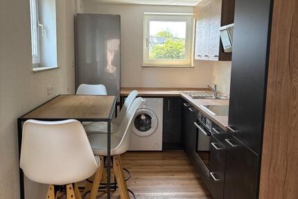 Vollst. renovierte 1-Zimmer Wohnung mit EBK und Balkon