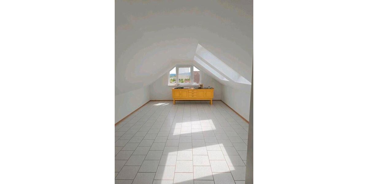 Reihenhaus Hohenroth - 9 Zimmer, 181 m&sup2;, 325.000&euro; | Angebot:26780713