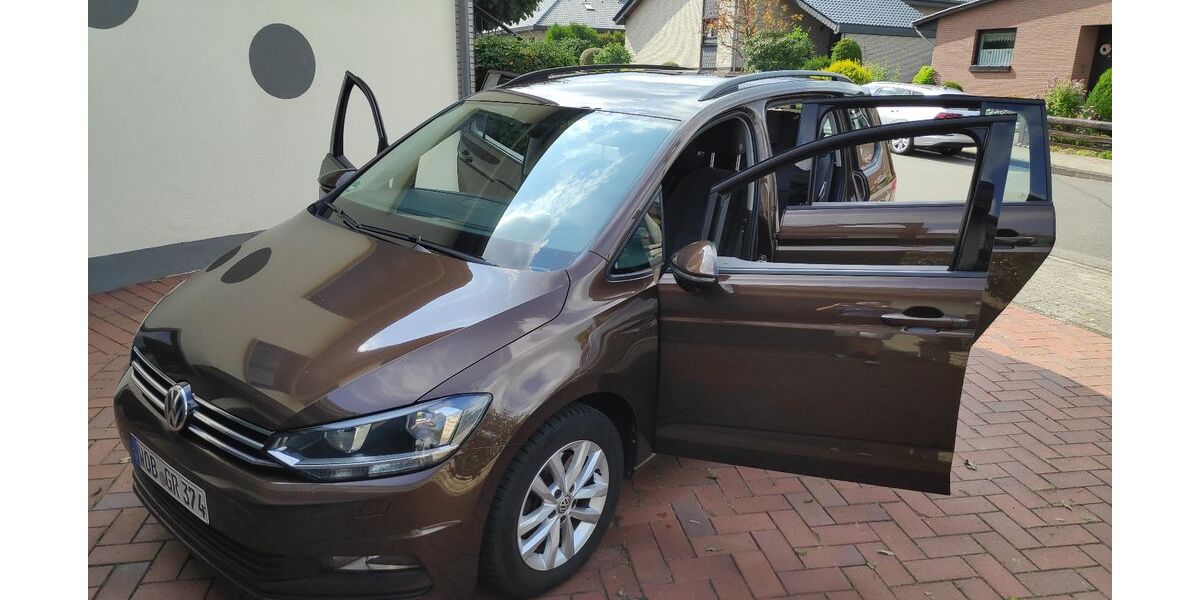 VW Touran 140.000 km 12.250 &euro; Wolfsburg 38446