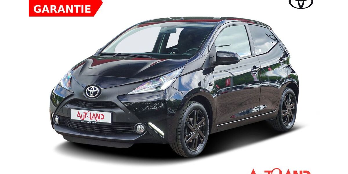 Toyota Aygo (X) 59.274 km 12.490 &euro; Dresden 01239