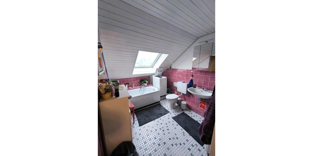 Dachgeschoßwohnung Kaufungen - 2 Zimmer, 59 m&sup2;, 525&euro; | Angebot:25449494