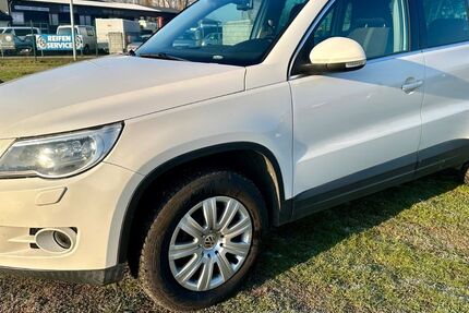 VW Tiguan 219.146 km 5.200 &euro; Rostock 18147