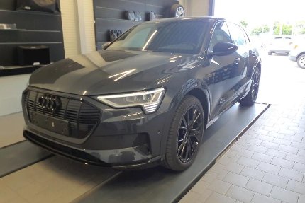 Audi e-tron 42.000 km 33.990 &euro; Bad Langensalza 99947