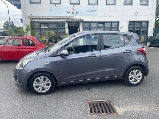 i10