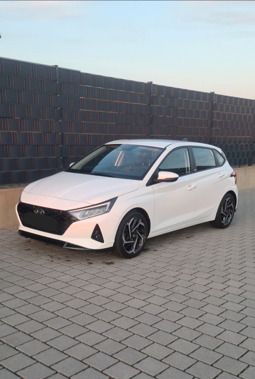 Hyundai i20 65.270 km 13.700 € Merzig 66663