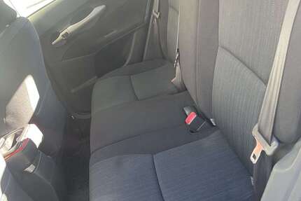 Toyota Auris 108.000 km 5.500 &euro; Neupotz 76777