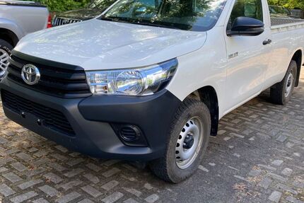 Toyota Hilux 64.800 km 29.900 &euro; Hamburg 20535
