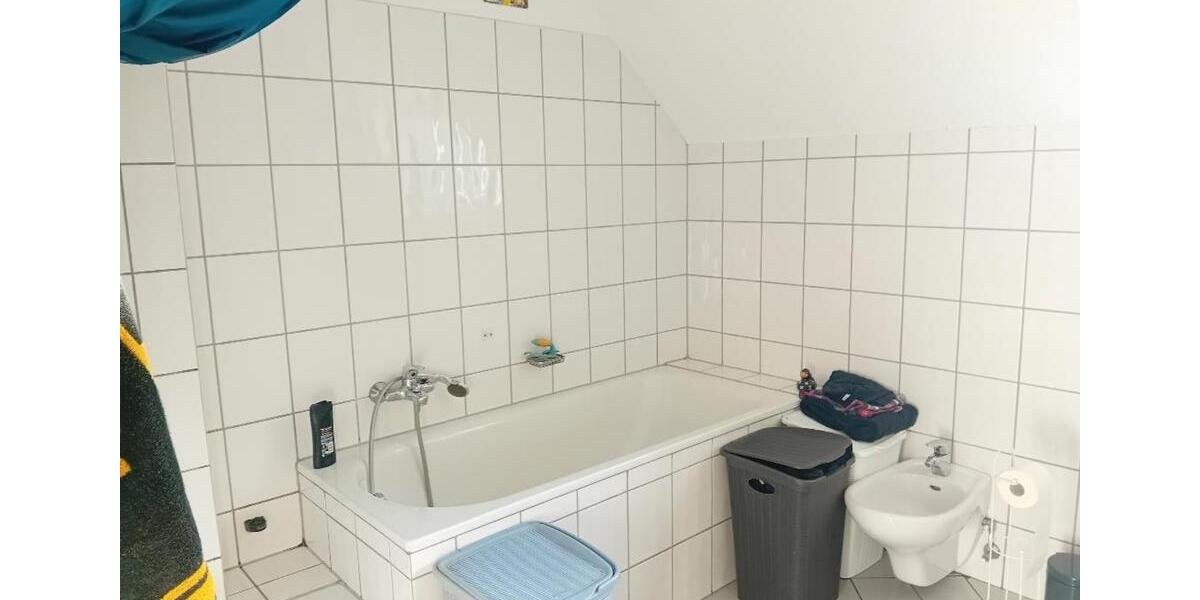 Dachgeschoßwohnung Oberhausen - 4 Zimmer, 110 m&sup2;, 195.555&euro; | Angebot:24979111