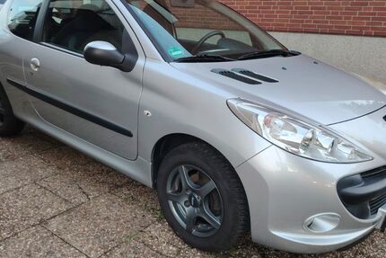 Peugeot 206 67.800 km 3.000 &euro; Düren 52353
