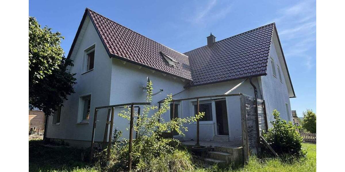 Einfamilienhaus Wackersdorf - 6 Zimmer, 130 m&sup2;, 245.000&euro; | Angebot:25674585
