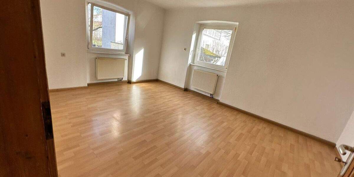 Etagenwohnung Gerolzhofen Rügshofen - 3 Zimmer, 78 m&sup2;, 675&euro; | Angebot:25729491