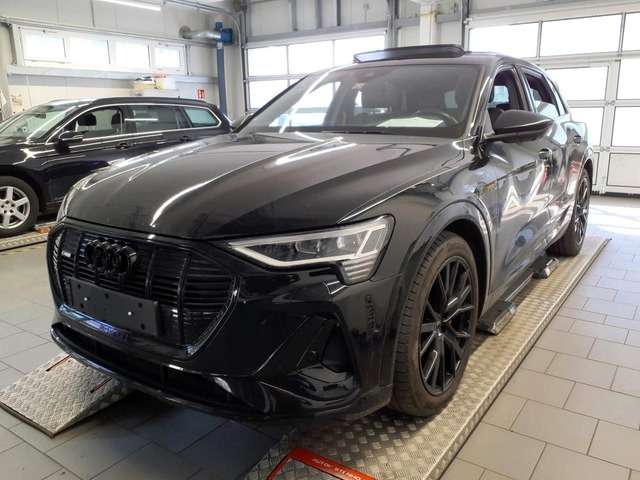 Audi e-tron 48.743 km 40.900 &euro; Ettlingen 76275