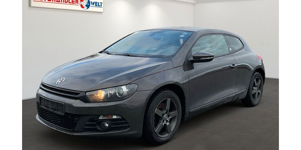 VW Scirocco 124.582 km 6.699 &euro; Brehna 06796