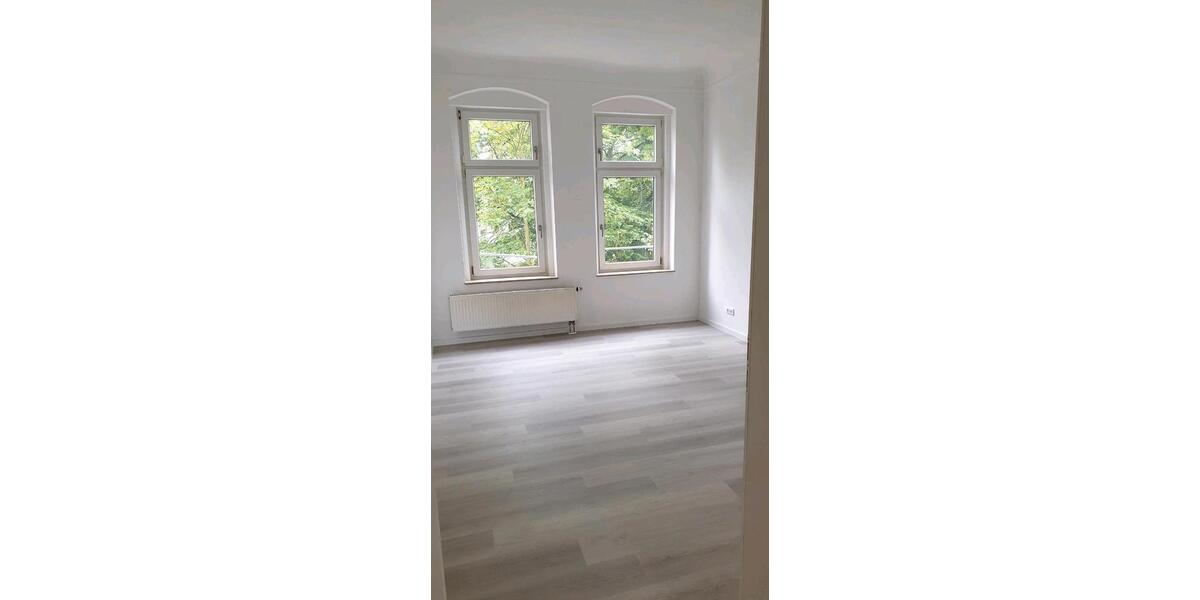 Etagenwohnung Plauen - 3 Zimmer, 81 m&sup2;, 80.000&euro; | Angebot:27083988