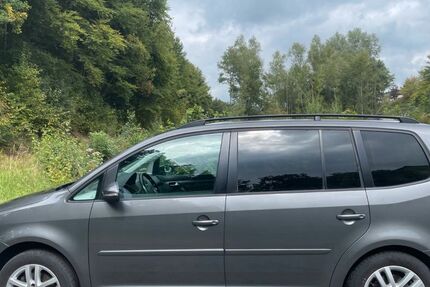VW Touran 197.000 km 5.500 &euro; Kreuztal 57223
