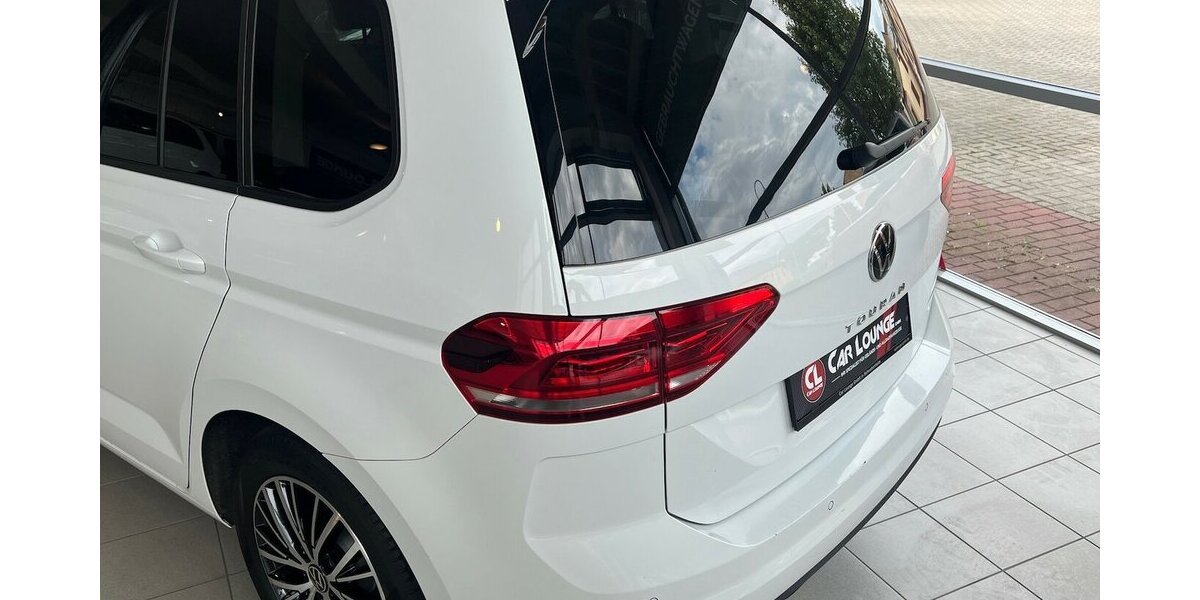 VW Touran Comfortline BMT Start-Stopp 7 Sitzer *Pano* 75.850 km 27.499 € Mainz-Kostheim 55246