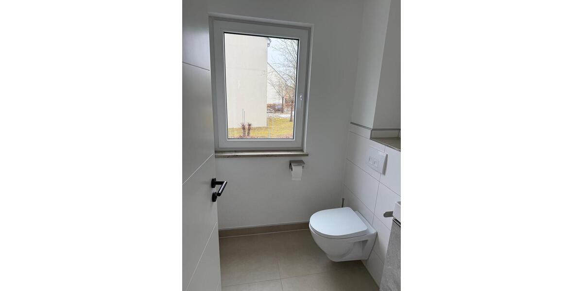 Reihenhaus Schrobenhausen - 4 Zimmer, 106 m&sup2;, 1.600&euro; | Angebot:25293842