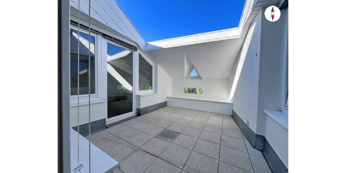 Etagenwohnung Baden-Baden Innenstadt - 2 Zimmer, 128 m&sup2;, 1.480&euro; | Angebot:26389344