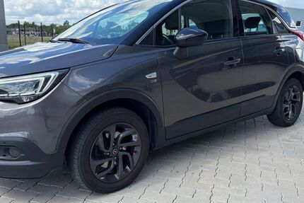 Opel Crossland (X) 97.845 km 9.990 &euro; Bad Oldesloe 23843