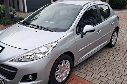 Peugeot 207 42.664 km 3.400 &euro; Bietigheim-Bissingen 74321