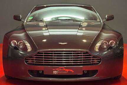Aston Martin V8 86.669 km 54.900 &euro; München 80538
