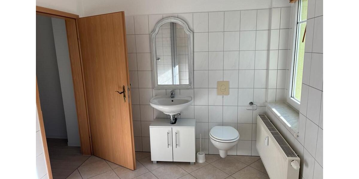 Etagenwohnung Ebersbach-Neugersdorf Neugersdorf - 2 Zimmer, 67 m&sup2;, 538&euro; | Angebot:26336143