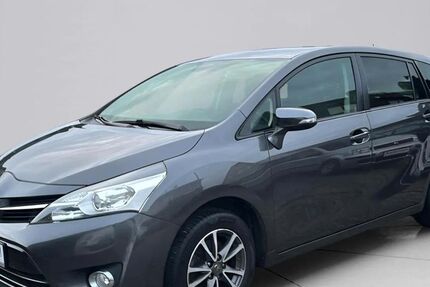 Toyota Verso 135.000 km 13.990 &euro; Egelsbach 63329